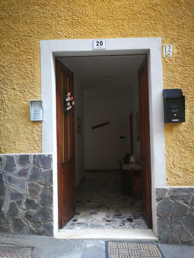 Casa Luca E Cristina Villa Mezzolago Eksteriør billede